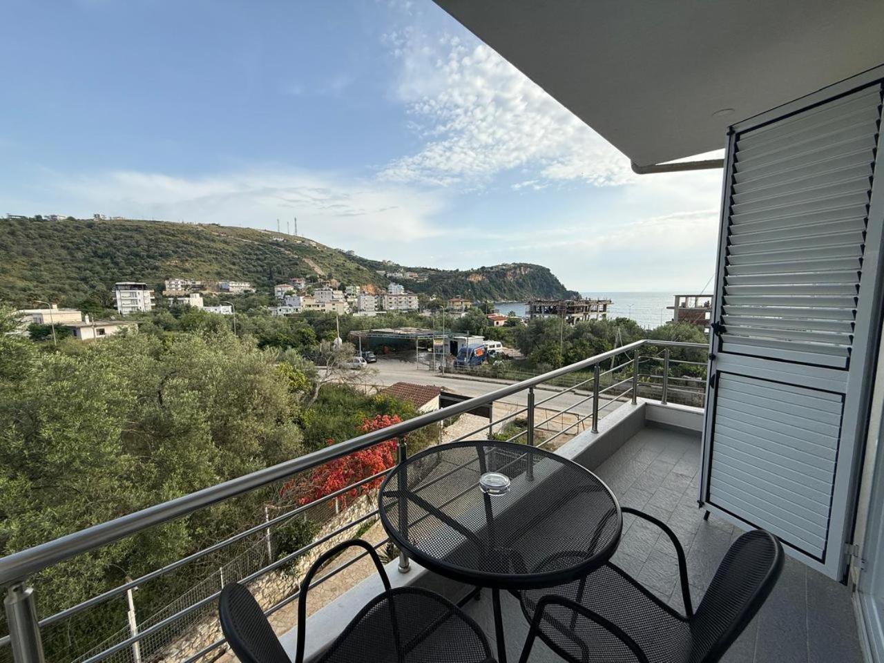 Hotel Stolis Himare Exterior photo